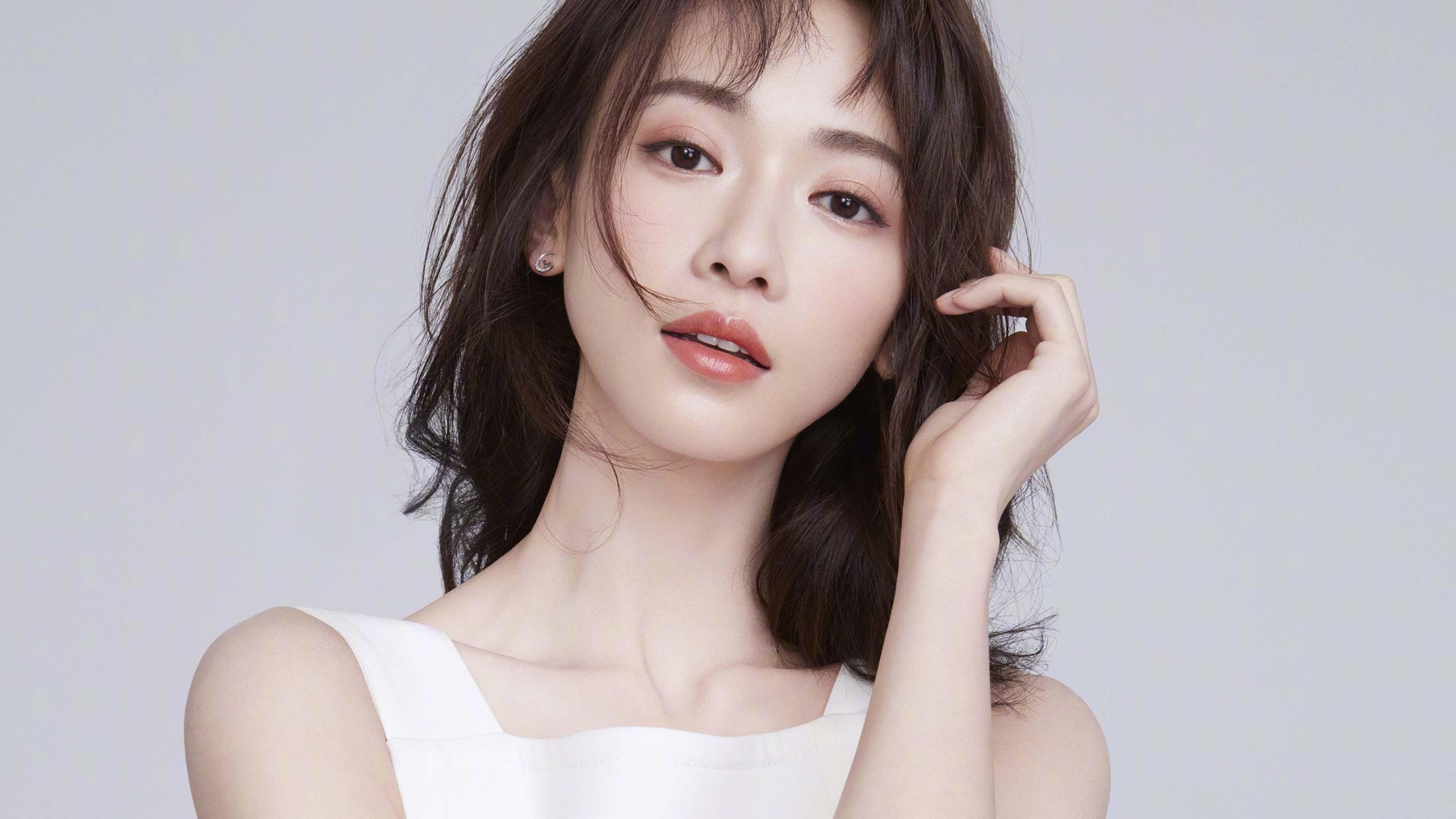 帕特里克·马霍姆斯荣膺超级碗MVP，帕特里克马勃