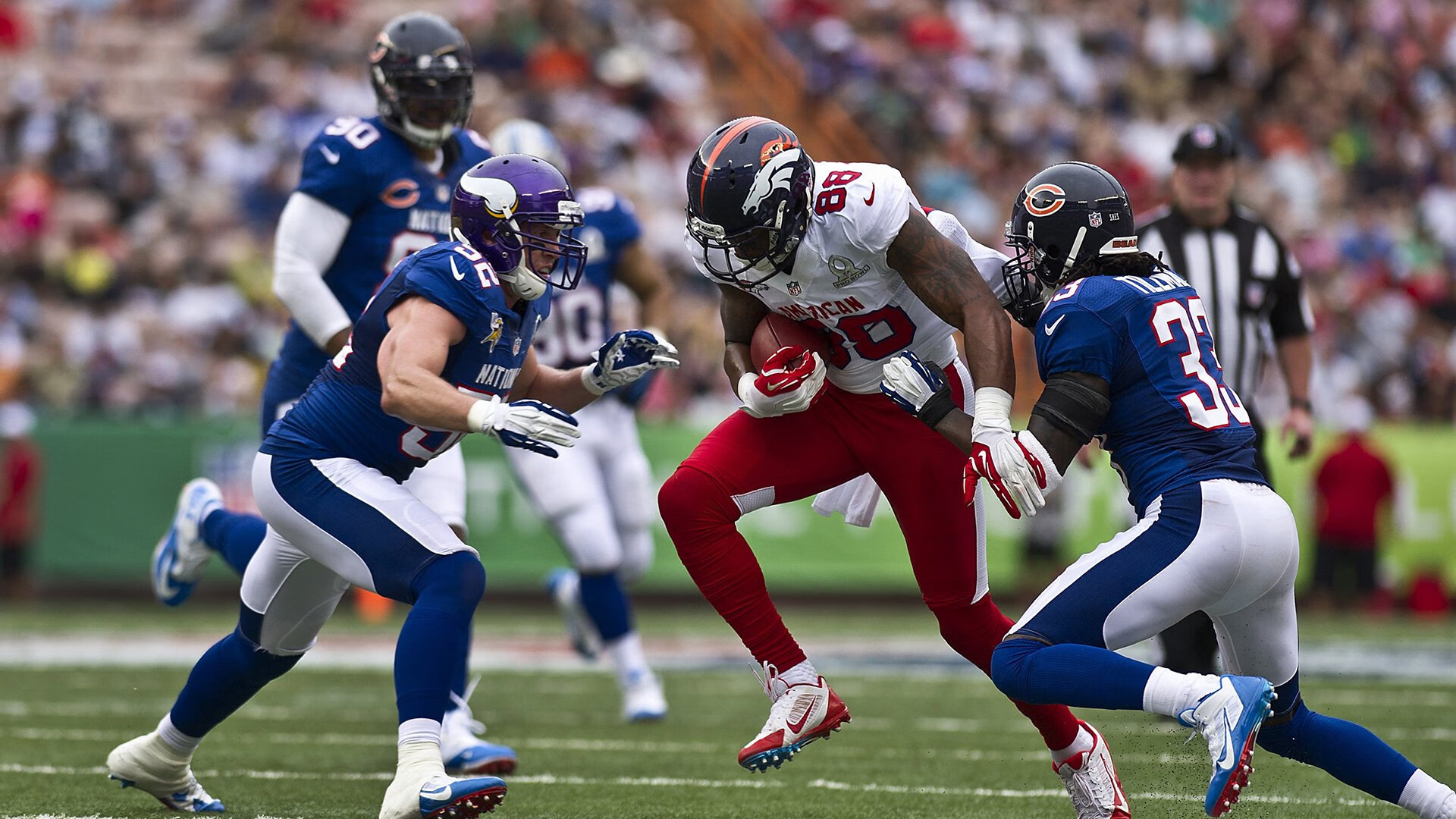 开云真人娱乐官网-德甲裁判执法尺度引发讨论，公平问题再受关注，德甲场地